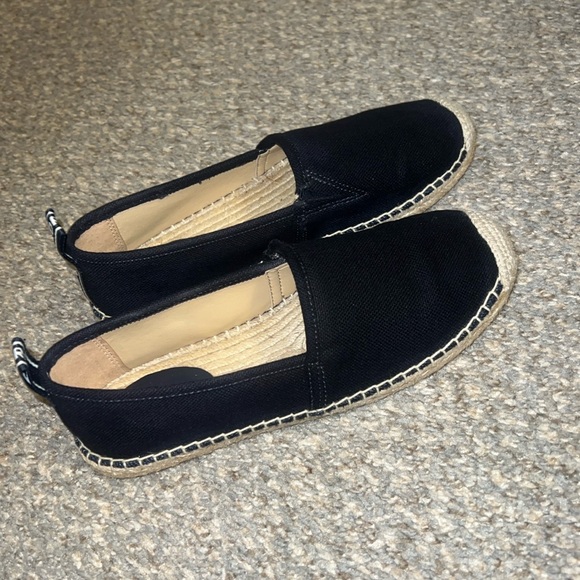 Michael Kors slip-ons. 6 - Picture 7 of 7